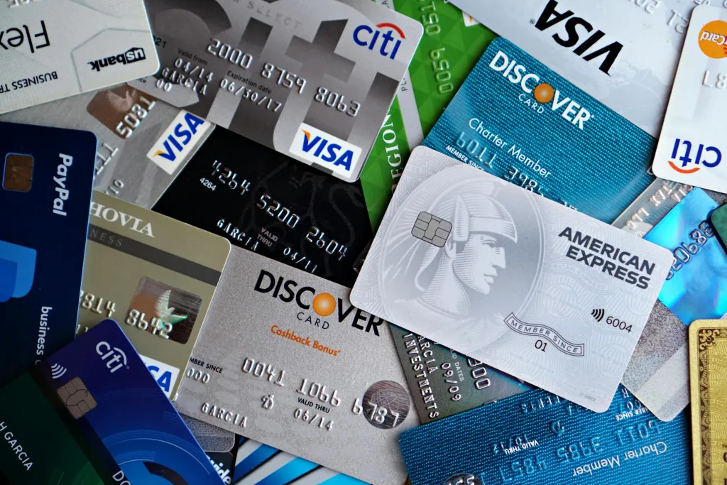 Best Credit Cards in Canada 2026: Cashback, Travel and No Annual Fee