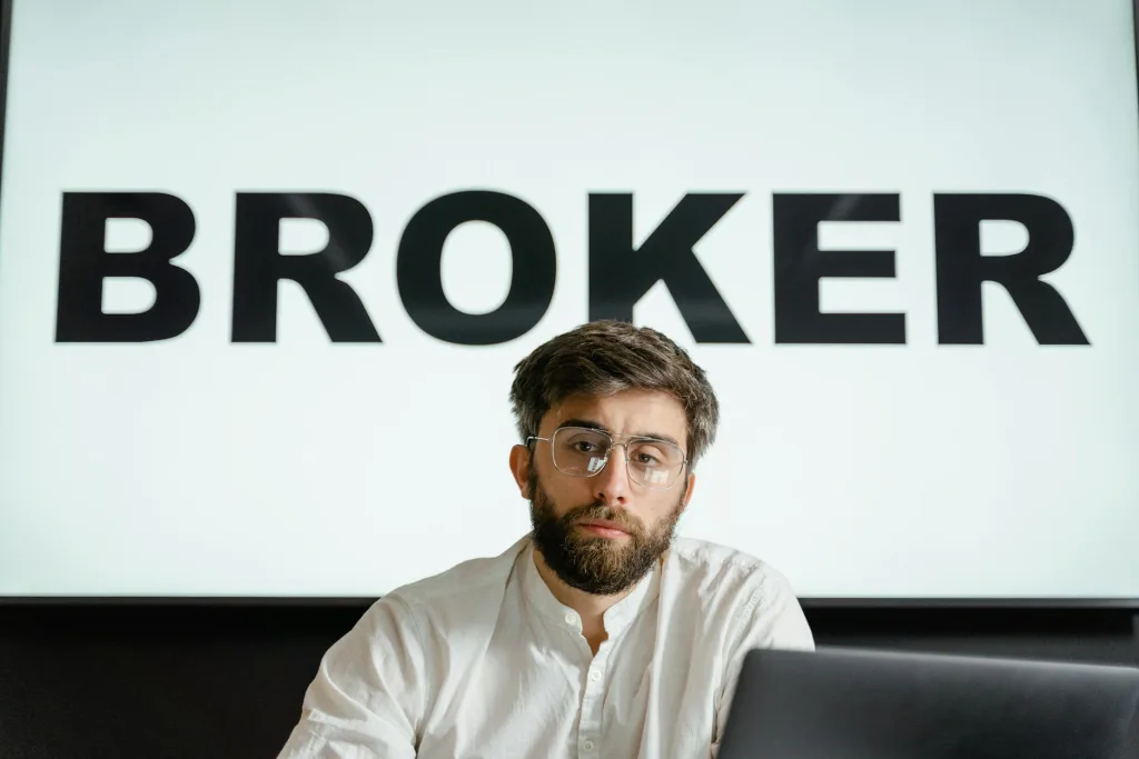 Best MetaTrader 4 (MT4) Brokers in Canada 2026
