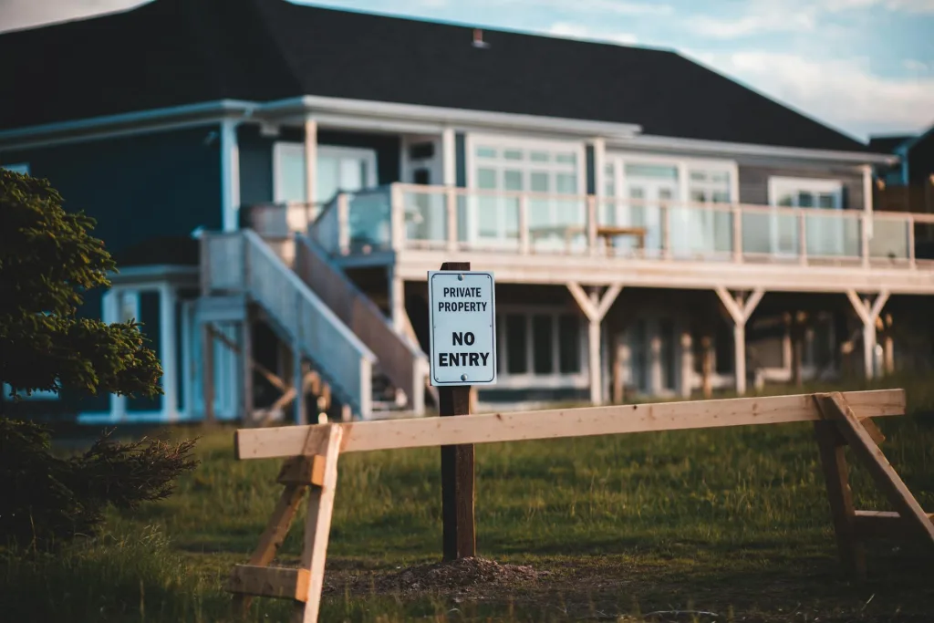 Vacant Home Insurance in Canada 2026: Rules You Must Follow to Avoid Denied Claims
